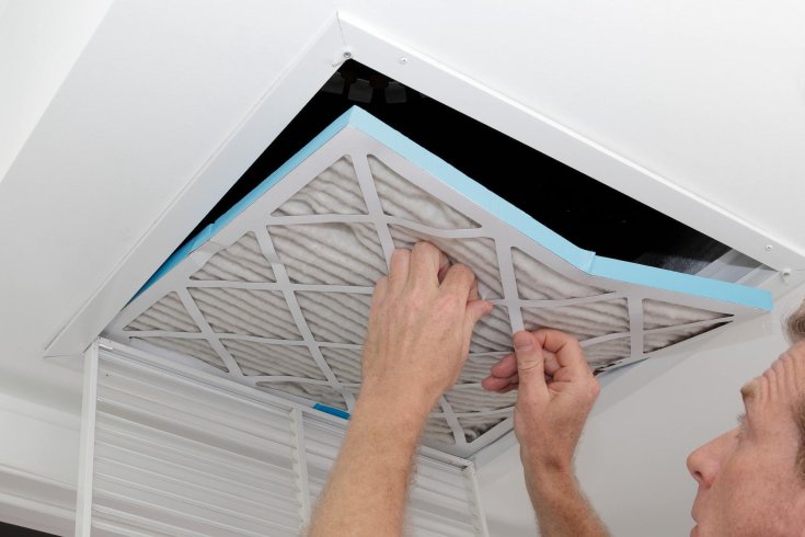 AC Installer or DIY? Why Professional Installation Saves You Headaches